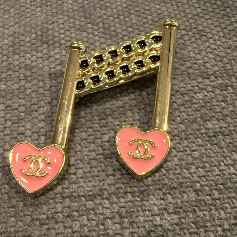 Pink and Gold Music Note Heart Brooch